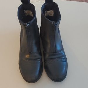 Childs size 12 paddock boot